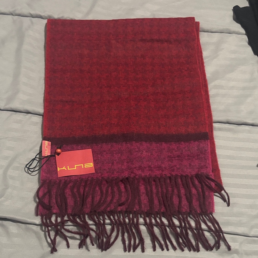 New Kuna Baby Alpaca Red Long Scarf 🧣
